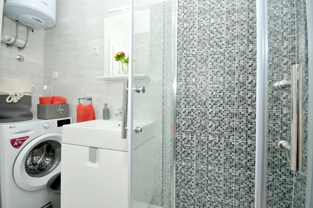 Apartments Adrian Trogir Croatie