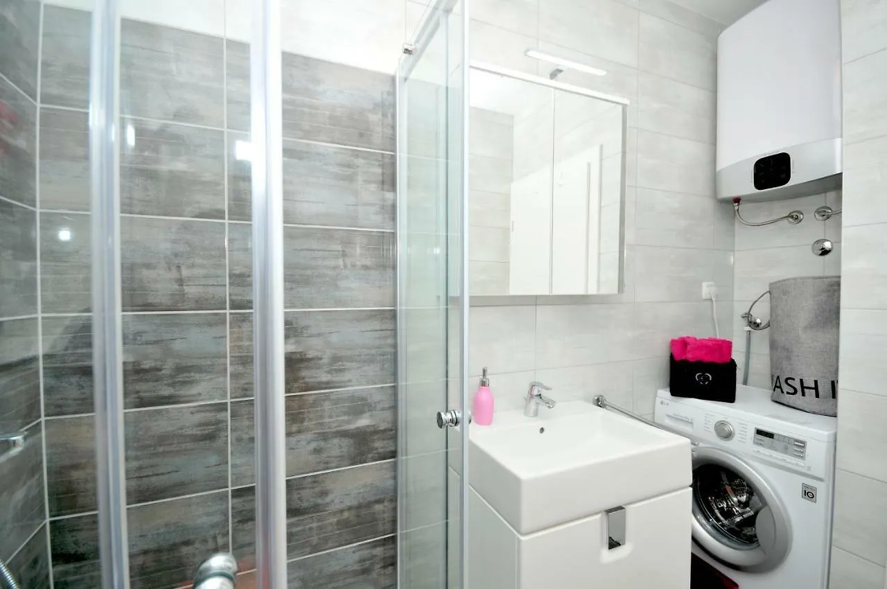 Apartments Adrian Trogir Croatie