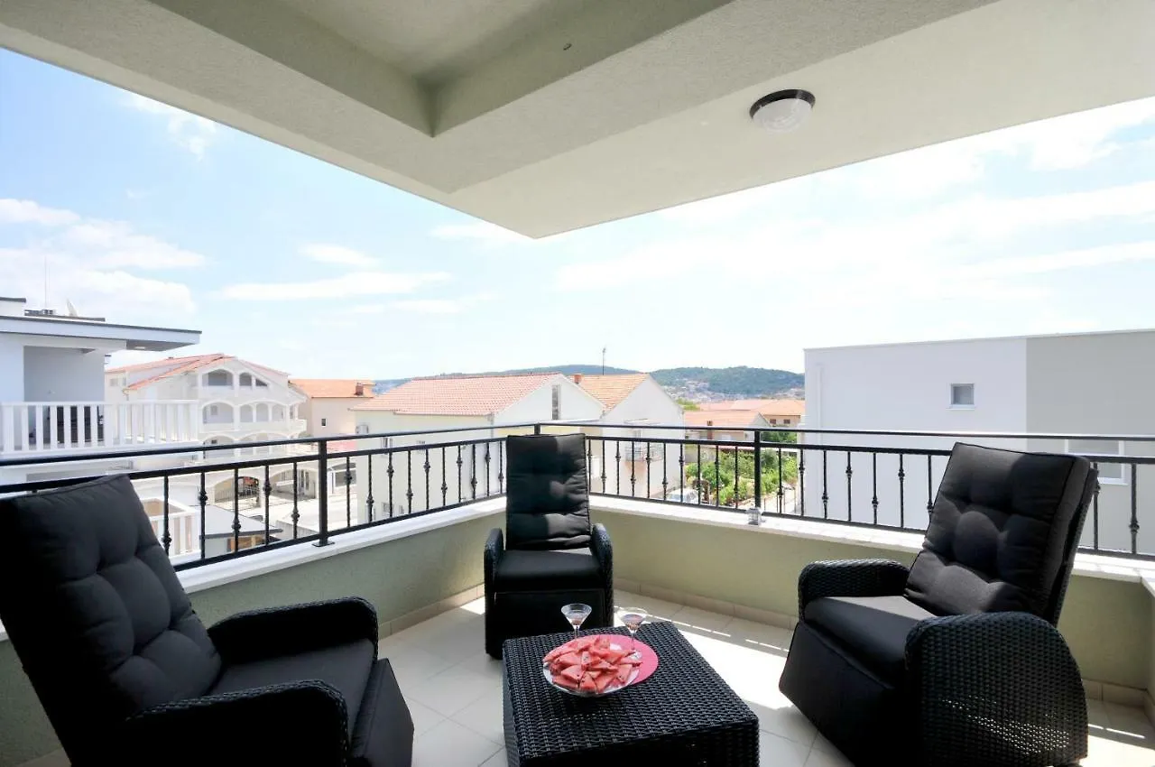 Apartments Adrian Trogir Croatia