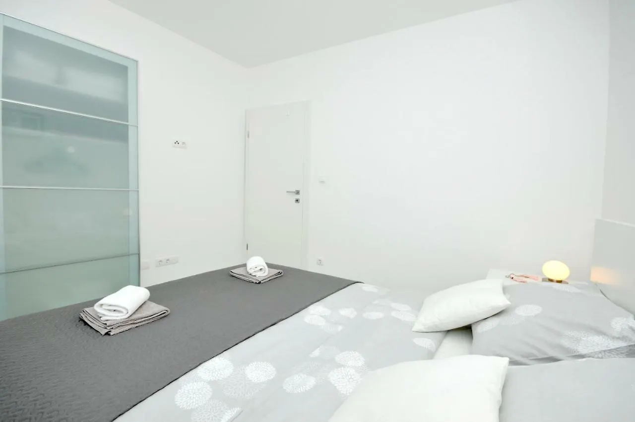 Apartments Adrian Trogir Croatia