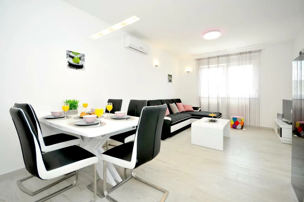 Apartments Adrian Trogir